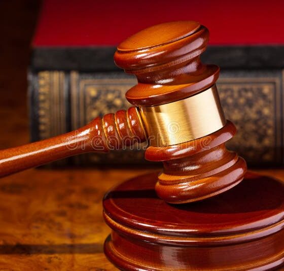 gavel judge court 25048346